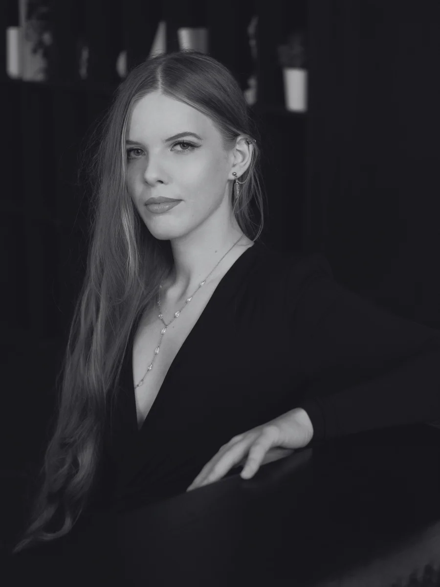 Eva Gevorgyan, klavir