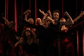 Prema motivima „Carmen“ Georgesa BizetaNe Carmen!U režiji Zane Hoxhe, Slovensko mladinsko gledališče, Ljubljana / Gostovanje u sklopu programa HNK2EU — Ciklus europskog kazališta u Zagrebu